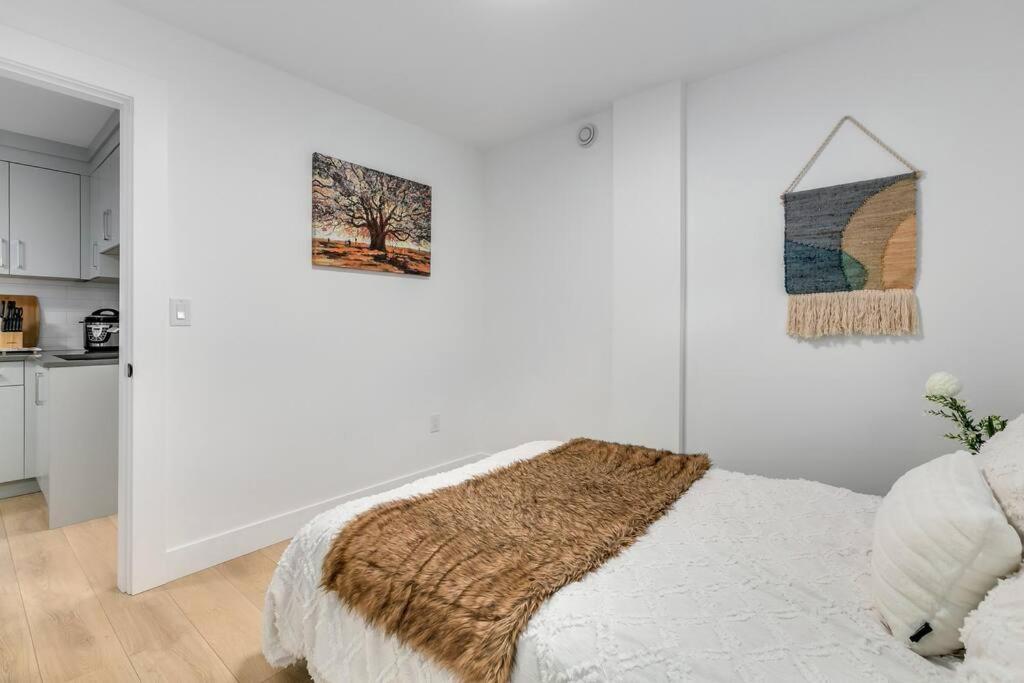 Guest Suite In South Surrey Esterno foto