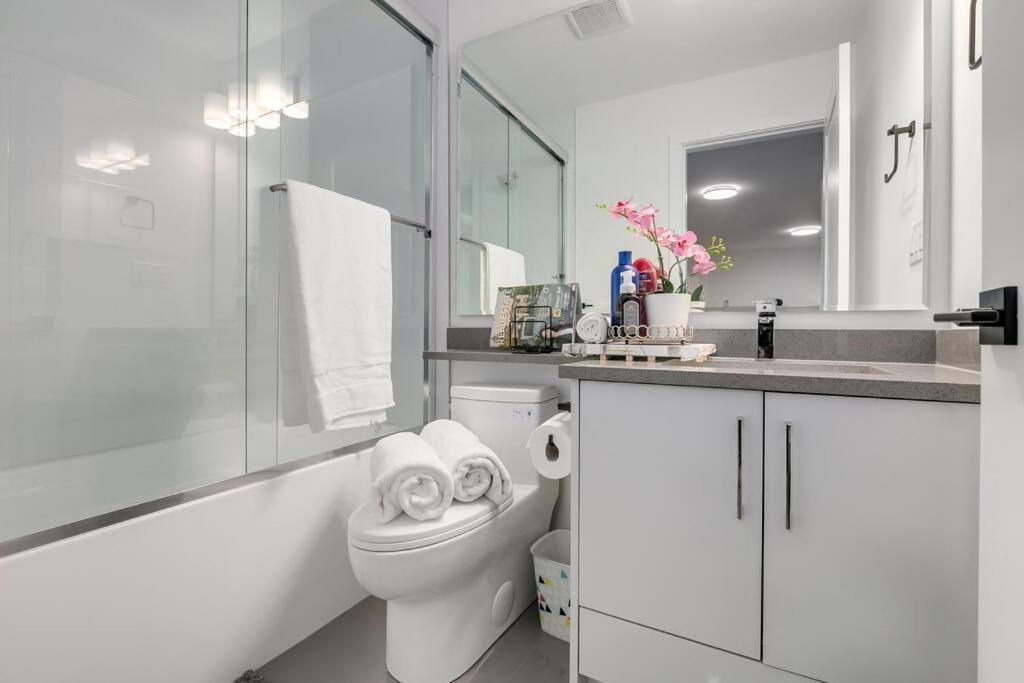Guest Suite In South Surrey Esterno foto
