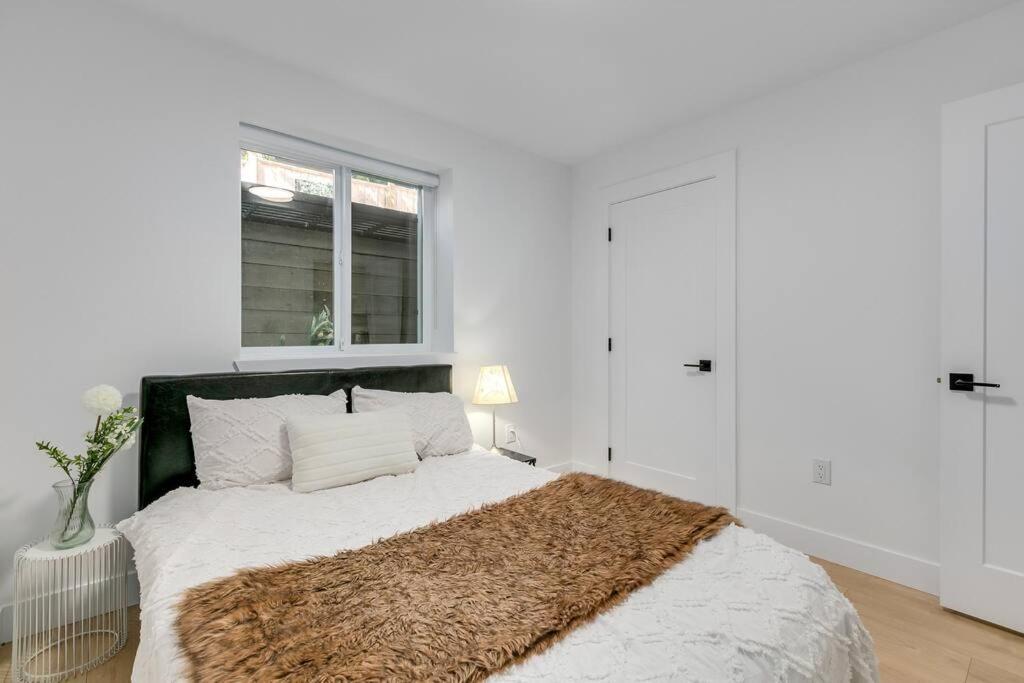 Guest Suite In South Surrey Esterno foto